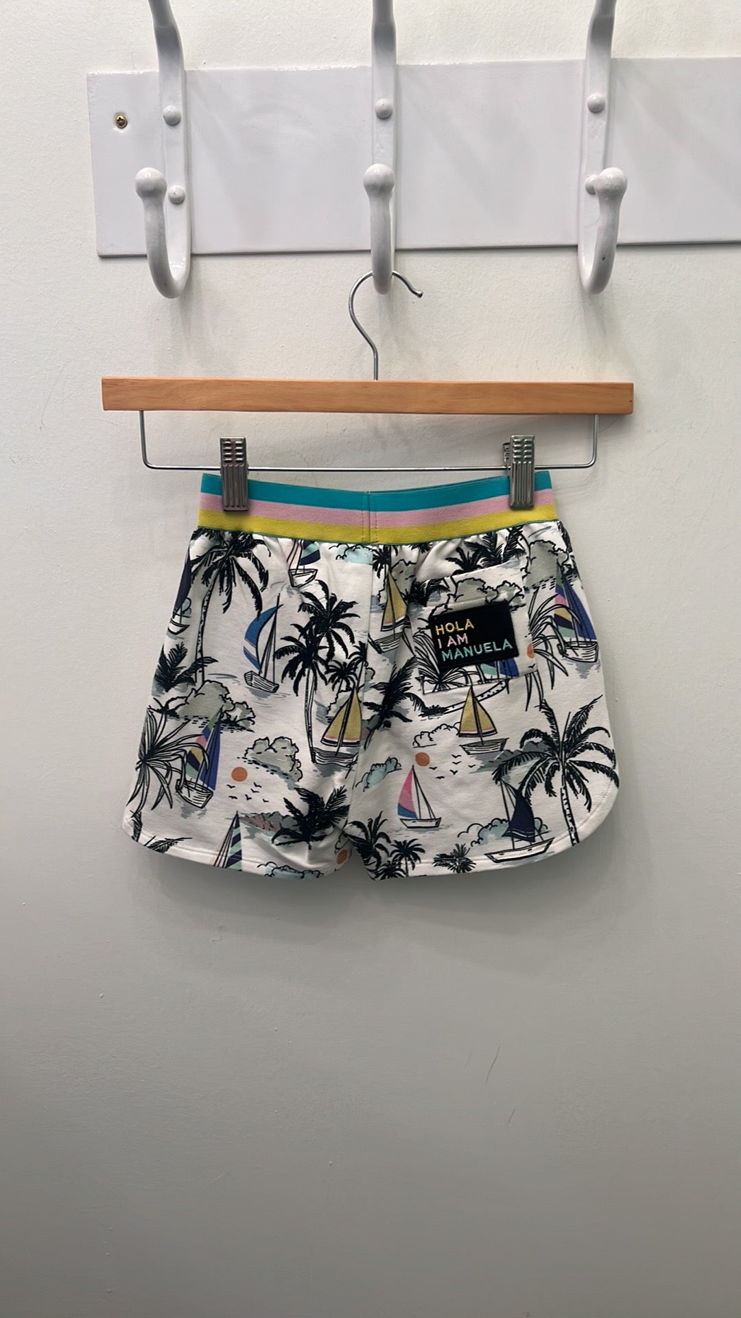 Tropical shorts